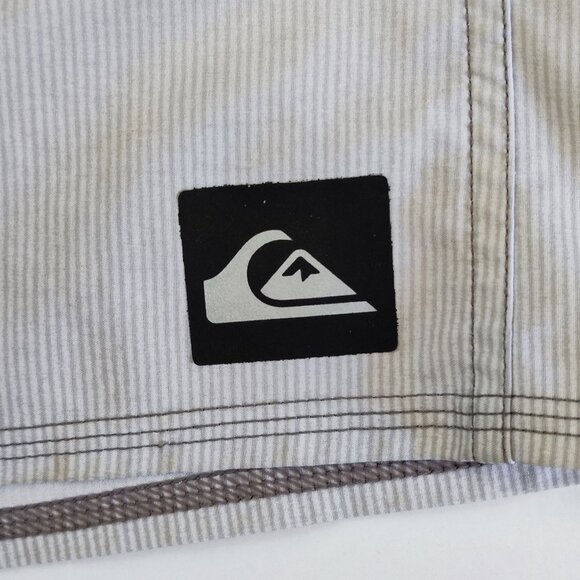 Quiksilver board shorts blue with stripes men's size L - XL ? - Picture 7 of 10
